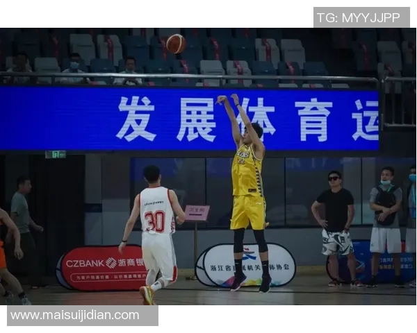 南京篮球队团队协作变革引发热议助力球队新征程 南京篮球队团队协作变革引发热议助力球队新征程